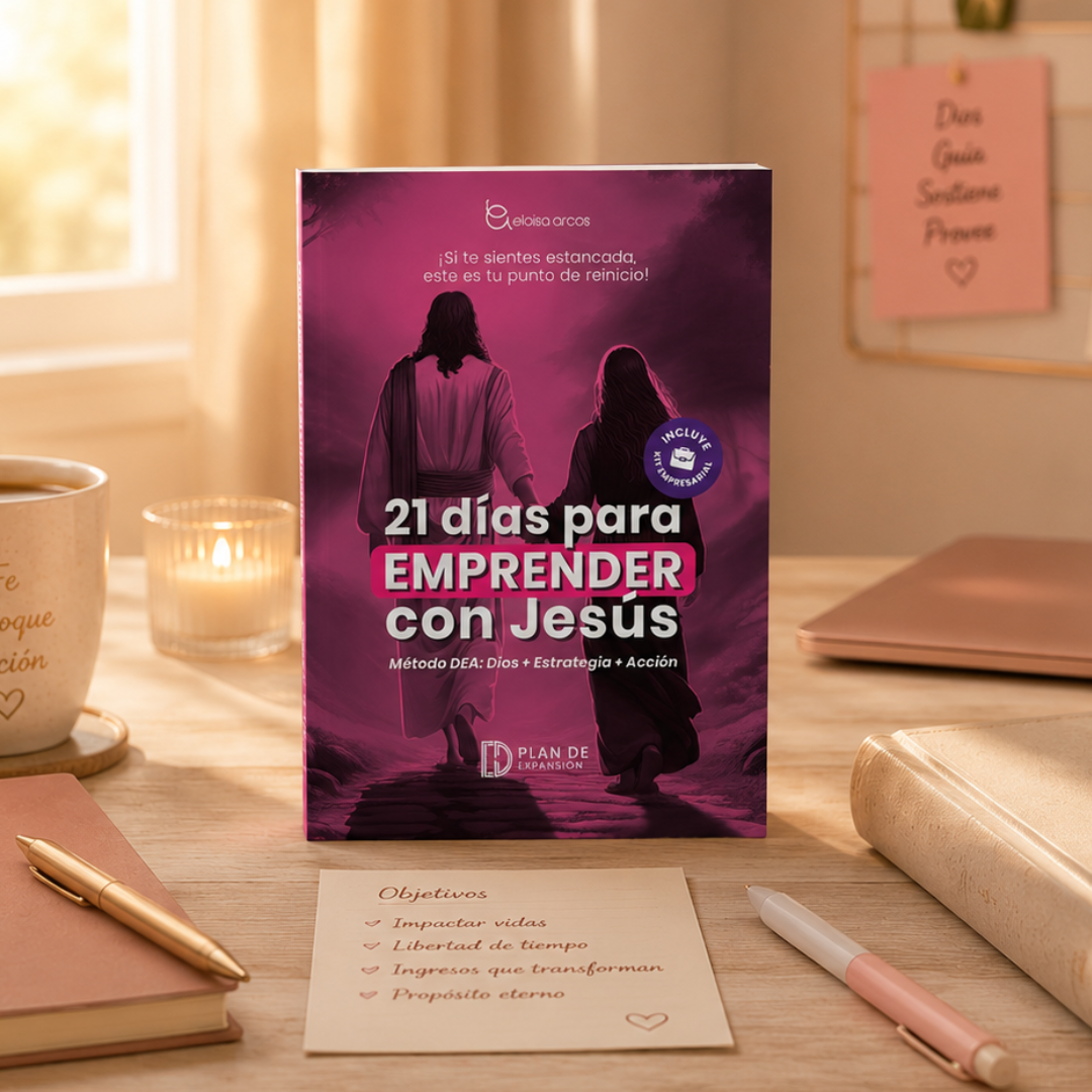 Ejemplar del libro 21 días para Emprender con Jesús sobre escritorio